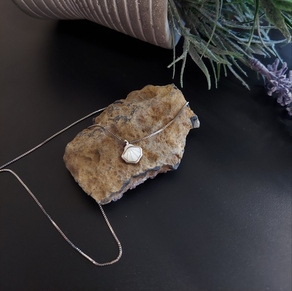 Silver Necklace - Small Pendant